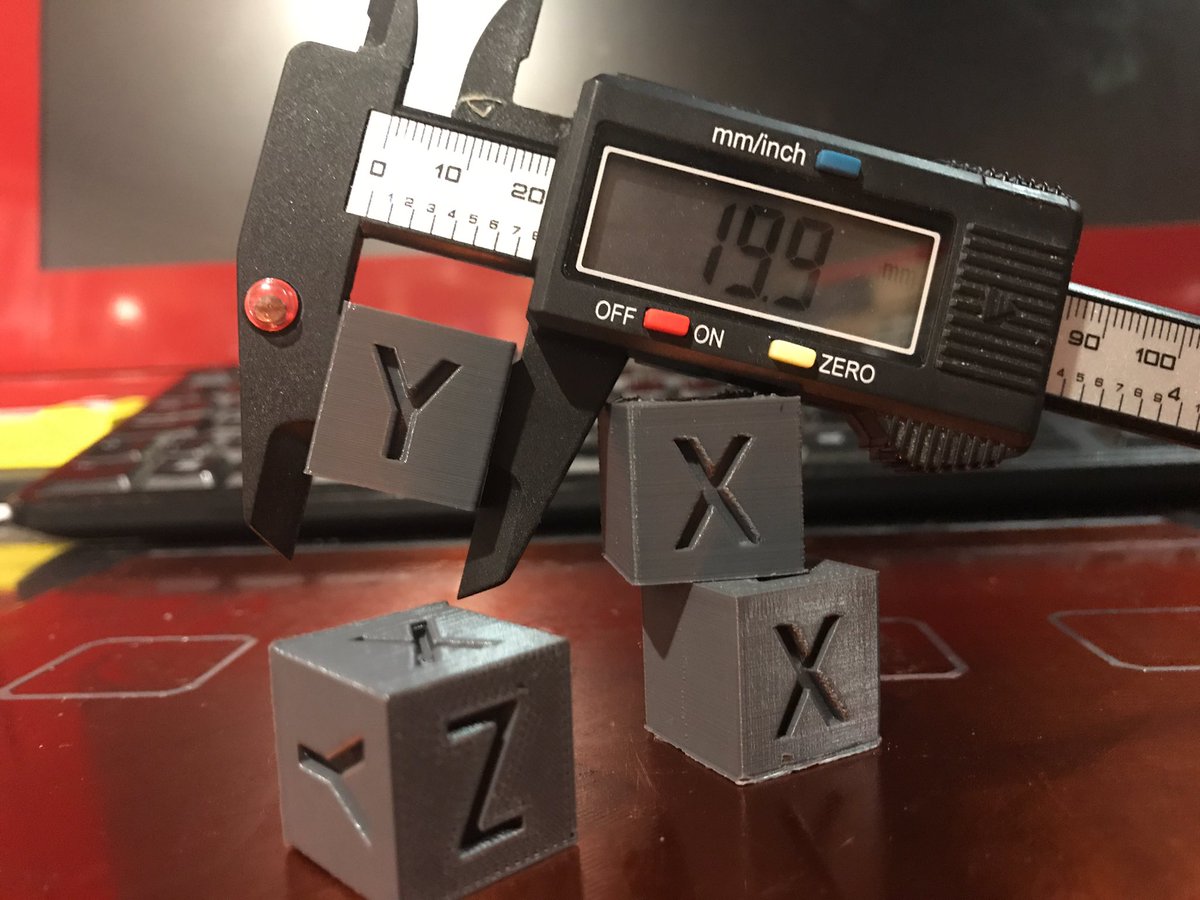 3DPrintedAspie's tweet photo. All are within 0.1mm in all dimensions and all printed with different processes. 
.2mm, 0.15mm, 0.1mm, 0.05mm
CraftBot2 like a Boss!! https://t.co/OuGwaV25Nh