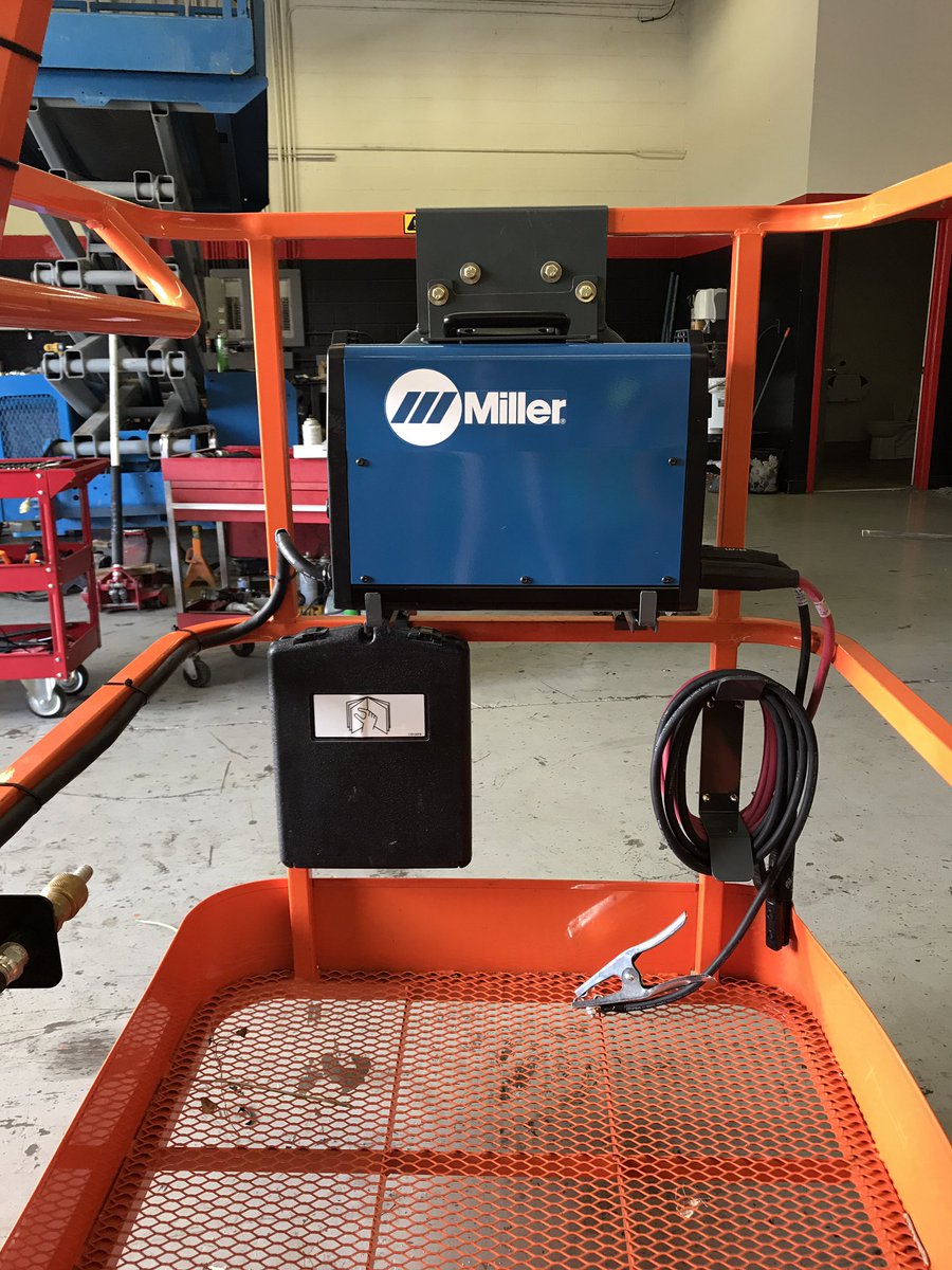 mak_equipment's tweet photo. Stick with us, we'll stick with you.. WE GOT WELDS!! #construction #constructionequipment #aerialequipment #mak #makequipment #makindustries https://t.co/u8G27UUnc3