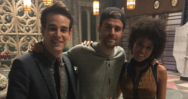 DailyWainwright's tweet photo. NEW pictures of @WainwrightAE w/ co-star @arosende &amp; director @paulwesley on set for 2x16! https://t.co/WHlEns79tS