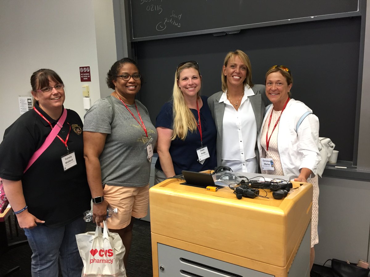 CWexlerPERF's tweet photo. At SMIP with some of the future female police leaders of America, former @DCPoliceDept Chief &amp; @NFL Senior VP of Security, Cathy Lanier. https://t.co/6pkzB1Q89v