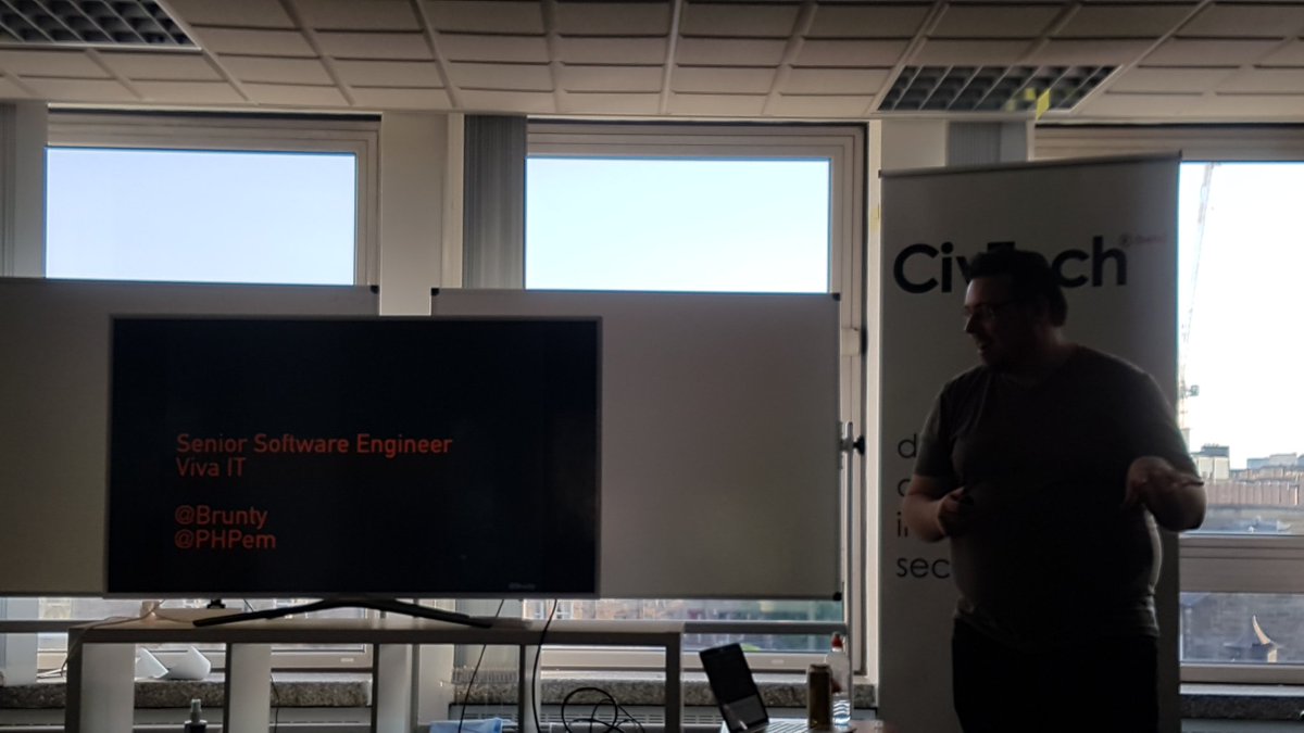 Exadra37's tweet image. Excelent intro to #BDD with #Behat and #gerkin for #php #developers by @Brunty in one more @edpug #meetup in #Edinburgh
