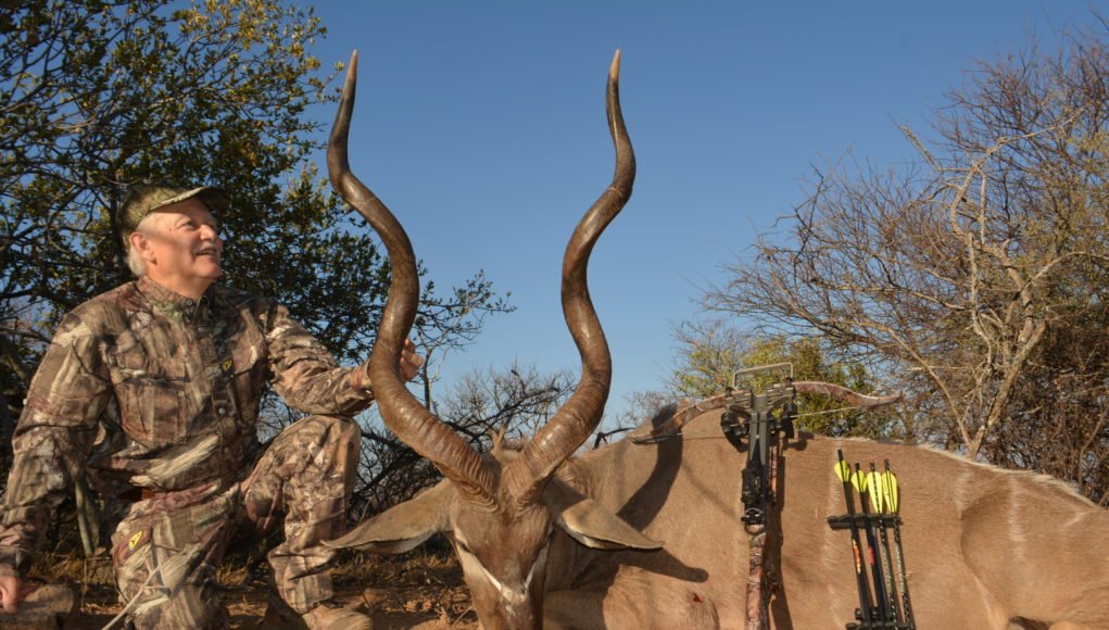 трофей это. охотничьи трофеи. охотничьи трофеи рога. охотничьи трофеи. трофей это.