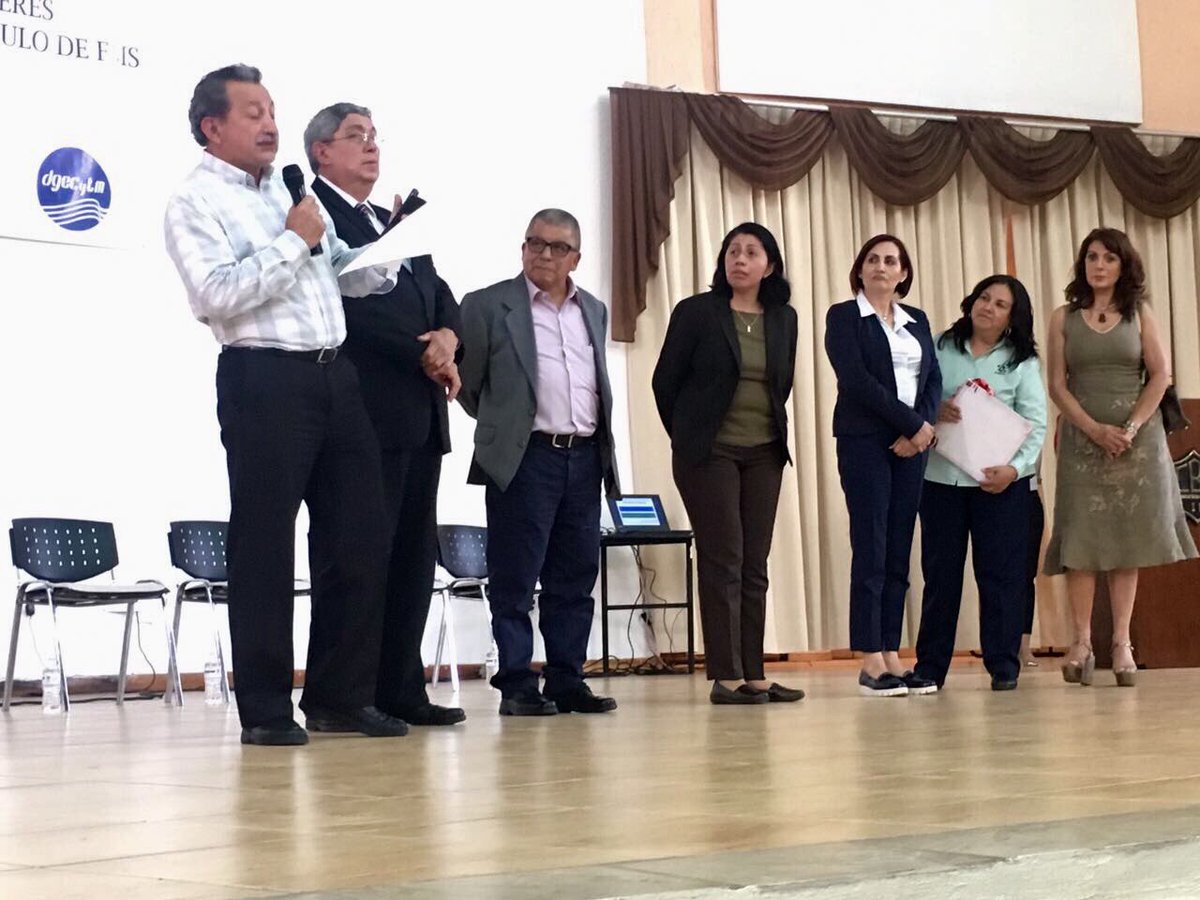 RomeroMenaFco's tweet photo. Taller de Capacitación para Líderes en la Implementación del Nuevo Currículo de #EMS. Suma de esfuerzos a favor de nuestros CECyTEs. https://t.co/GWFwgDVbR3