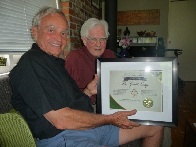 CIP_ICU's tweet image. Congrats to Dr. Gerald Hodge for his induction into the @CollegeFellows. A formal presentation was conducted w/ David Witty at his residence