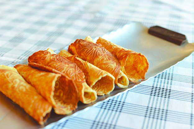 NorAmNews's tweet photo. Learn how to make one of the most classic cookies in the Norwegian repertoire: #krumkaker
https://t.co/zuyvMCHqTL https://t.co/5aZuyf7v4N