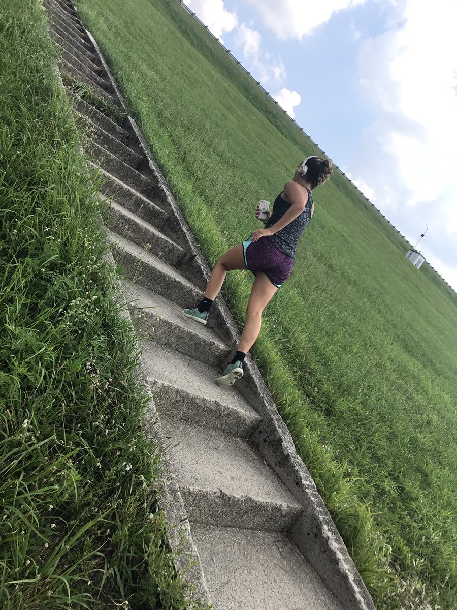 2 mile run and stairs for Chloe <a href="/Sverussssnape/">Devil_Soccer</a> <a href="/hogwarts_soccer/">Hogwarts Soccer</a>