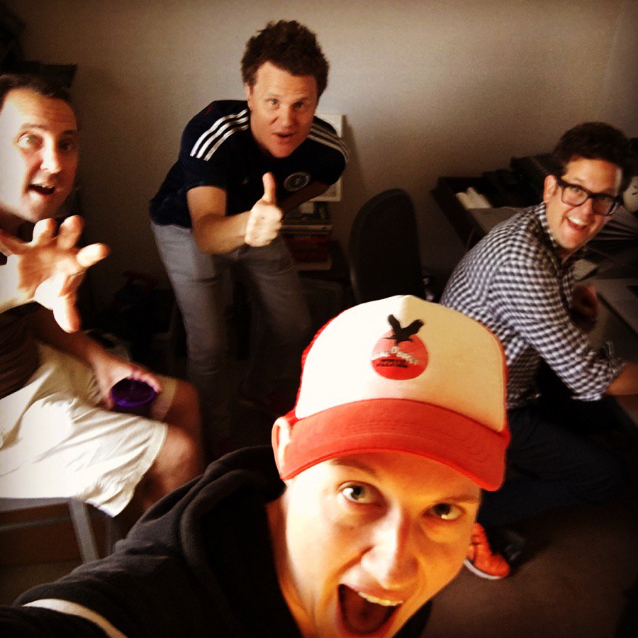 Hey babies we hit big timing TV sounds tonight! The Chancer &amp; Always on My Mind - CMTs “Still the King” 10/9 CST ❤️ @songssherpa #vovomusic