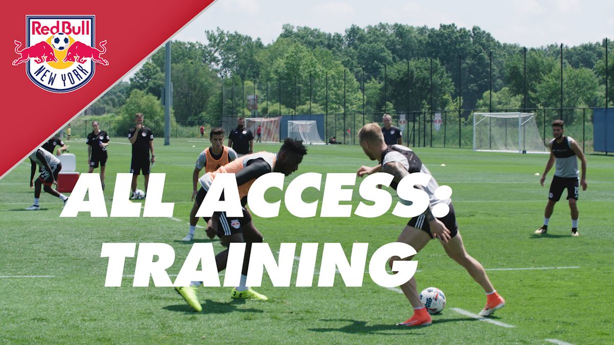 How many passes was that? 🤔  Get inside access to #RBNY training on our YouTube channel ➡️ youtu.be/0Oqe0AQ8WbQ https://t.co/yncUbkGeje