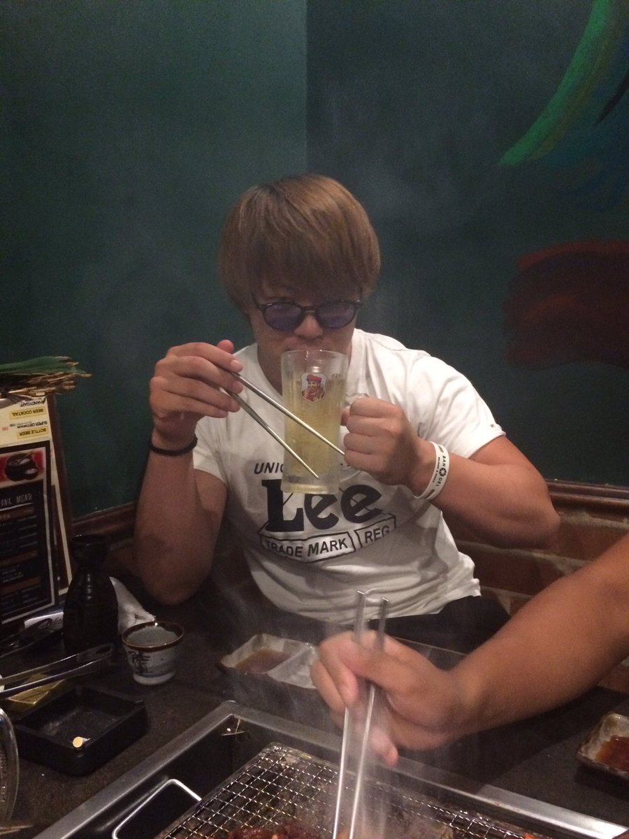 takutimaru14's tweet photo. 久しぶりの高校メンツで呑み
ほんとに最高だった
つぎはこうたかえってきたら👍 https://t.co/8y3hAorlRN