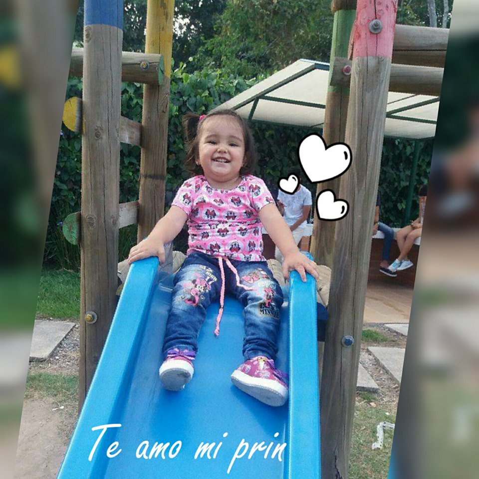 MariaSierra_MS's tweet photo. Será la forma en que me miras y arrebatas mi vida con solo una sonrisa 😍😍 https://t.co/DpmLWDa5oS