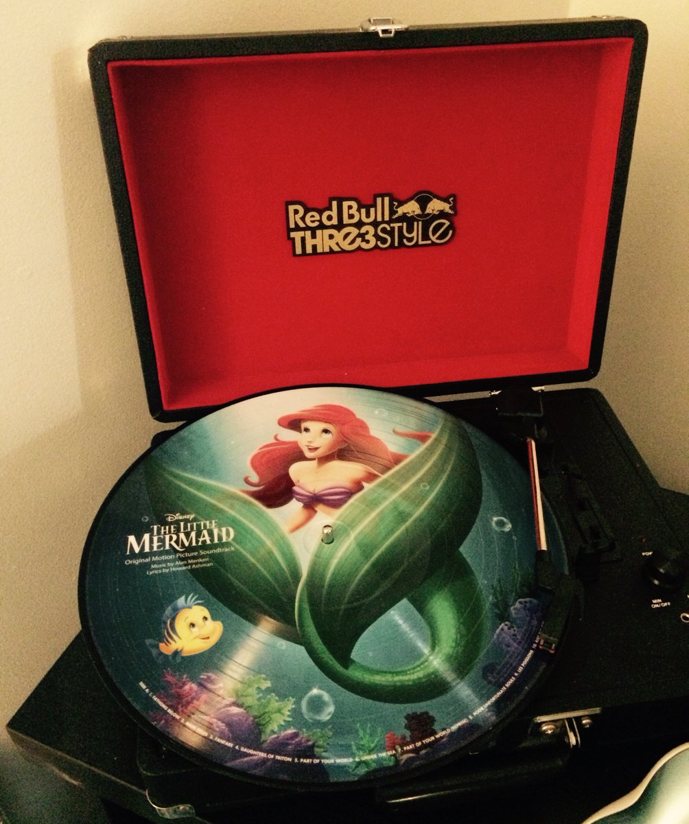 nexTUNEOfficial's tweet photo. Aside from all the current hits we also have a large selection of G rated music! #nextune #b2b #music #records #disney https://t.co/fuKxyKz5uu