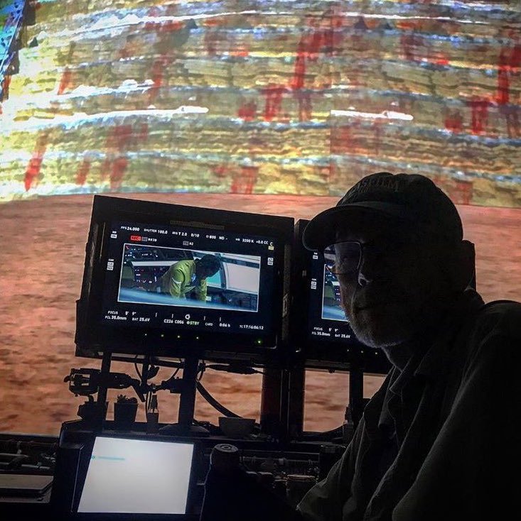 ComplexPop's tweet photo. 🚨@DONALDGLOVER SIGHTING ON THE HAN SOLO SET🚨 https://t.co/GDfbQrUwfW