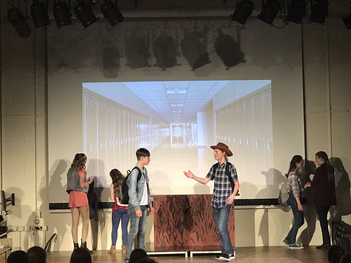 MX_PEdept's tweet photo. A great first night for the cast of Footloose. Well done on a top performance. 👍🏻 @MX_MusicDep @MX_DRAMA @MiltoncrossAcad #Schoolproduction https://t.co/dry0vLTIE1