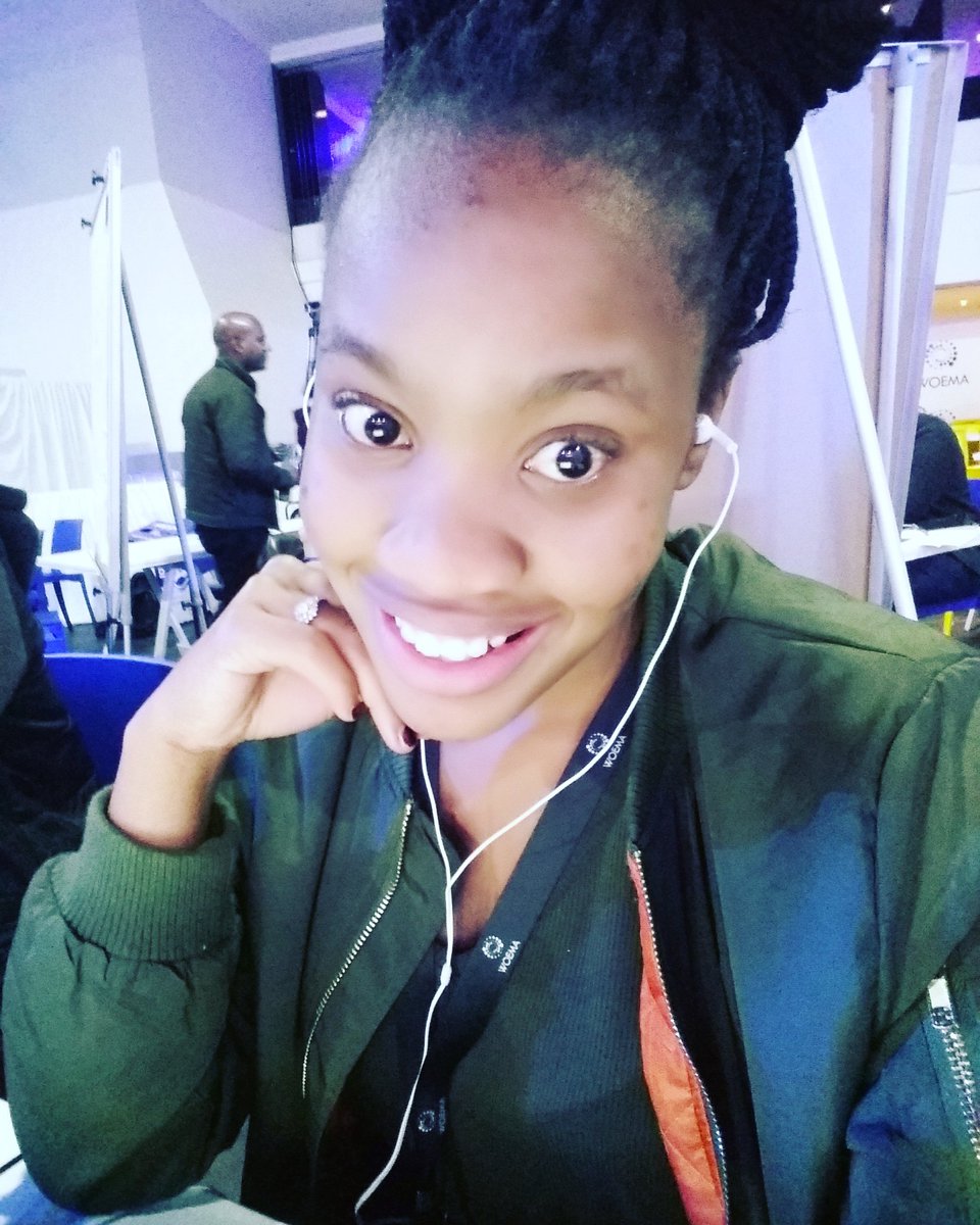 MashileLouis's tweet photo. The night is still young @StandardBankZA #woema2017 #woema hackathon! https://t.co/FGPwTPMuT9