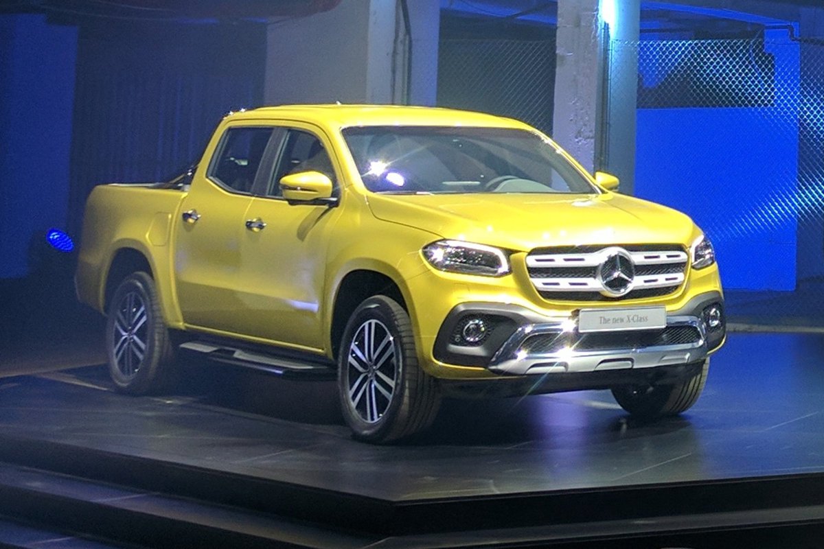 AutoExpress's tweet photo. #Mercedes has pulled the covers off its new X-Class pick-up truck. It’s due on sale later this year for £28,000: https://t.co/mRcFnzbgn6 https://t.co/H3iRe3W2aG