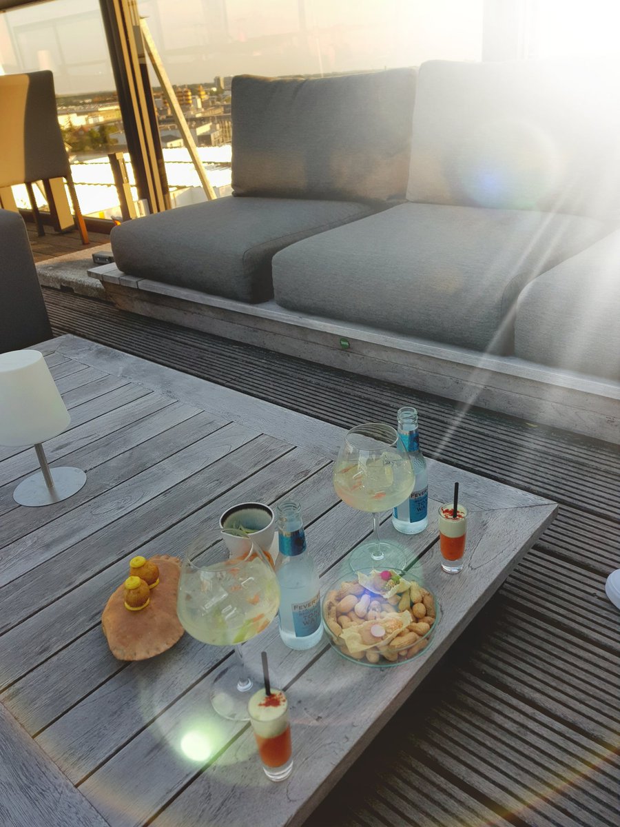 ChristelLierop's tweet photo. Dat was nog eens genieten!! @prooflokaal #rooftop #culinair #foodporn #Veghel #CHVnoordkade @jjsprinkhuizen #chef #view #amazing #aanrader https://t.co/wByaZ2SZxA