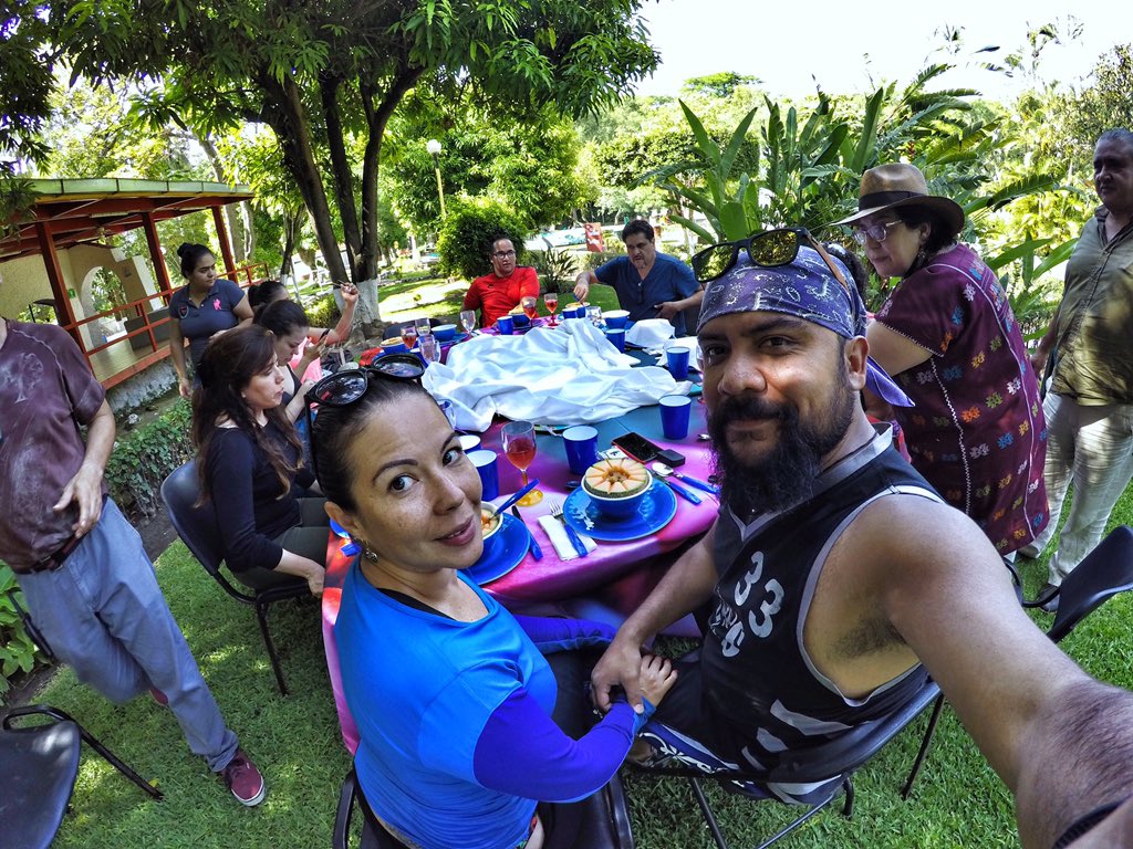 hectorghs's tweet photo. Excelente hospitalidad de los Amigos de @parquesacuamor 
Neta vamos a recomendar este desmadre y venimos toda la Raza 🤘🏻
#RefrescaTuDia https://t.co/L5UGxzxawI
