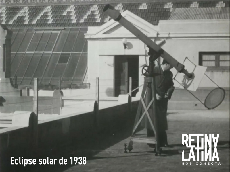 RetinaLatina's tweet photo. "Eclipse solar de 1938" muestra el proceso del Observatorio Astronómico de Montevideo para el registro del eclipse→ https://t.co/oGKr9y6dOi https://t.co/OPpDQLQIXz