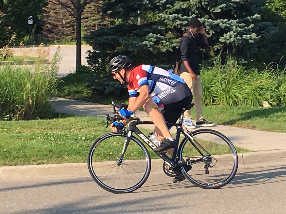 MMcInnis68's tweet photo. David Bibic on a break in the early race. #midweek #midweekcrit #fast @Bibic_Boys https://t.co/M7B0ldWL3v