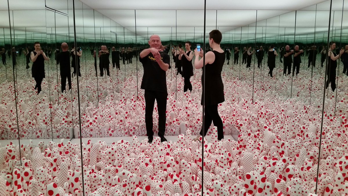 Dirk_Matter's tweet photo. Infinity Mirror Room–Phalli’s Field from Yayoi Kusama's Infinity Mirrors exhibition at Seattle Art Museum.
#infinitekusama #iheartsam https://t.co/vUH0PaQeCZ