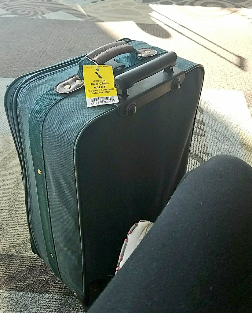 KirstieKraus's tweet photo. 🛫Flying back to #Wisconsin for the 2nd half of the I'm Still Thirsty 🔅 Summer Tour! #Midwest #ThirstyJones #WisconsinShows https://t.co/vScqFNNCCn