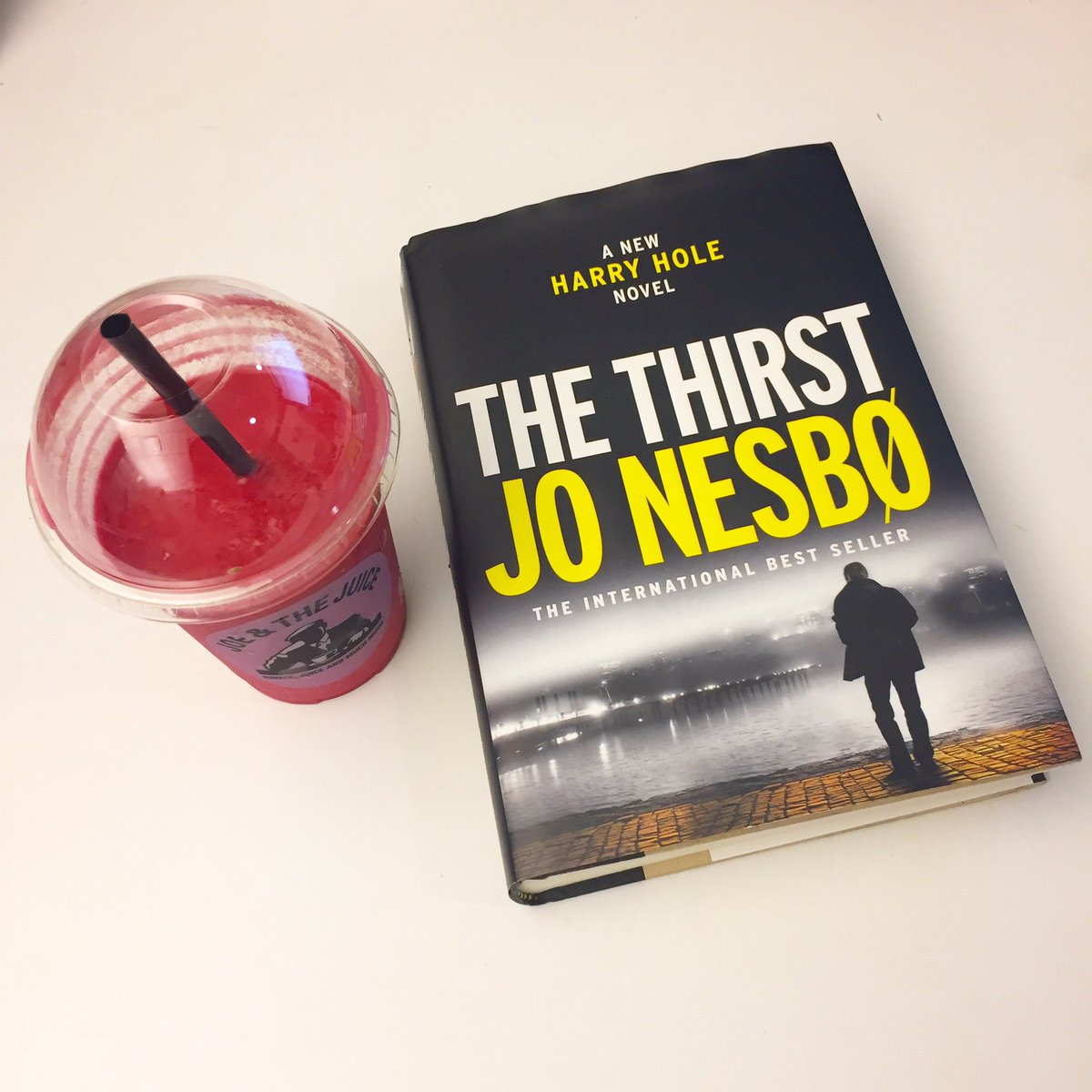 ravenousreads's tweet photo. Guzzling this Heartbeet while devouring #TheThirst ... #DontWorryItsNotBlood https://t.co/2qw2M88suS