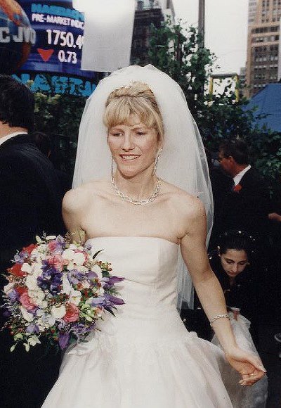 GMA_Bride's tweet image. “My mom always said life was like a box of chocolates. You never know what you're gonna get.” #ForrestGump So true. 
youtube.com/watch?v=MxQUG7…