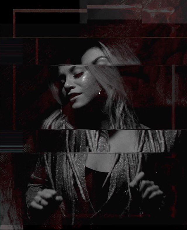 _aprikota_'s tweet photo. assistam o #ClipeTANTOFAZ da @PriAlcantara no https://t.co/gDxJxKizqA ♥️♥️😍🎶 https://t.co/OO84q30K7k
