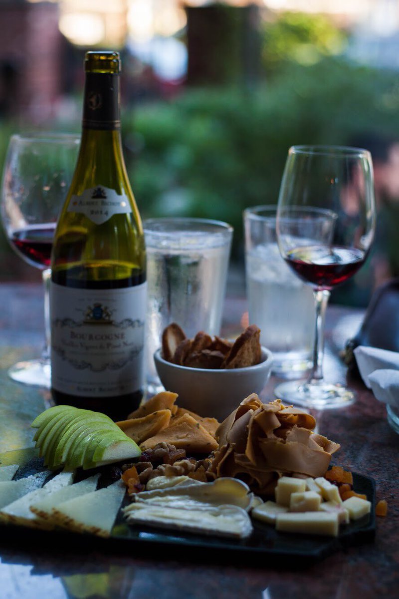 shawshas's tweet photo. Wine, is what we do best. https://t.co/5MUEKwZsn0