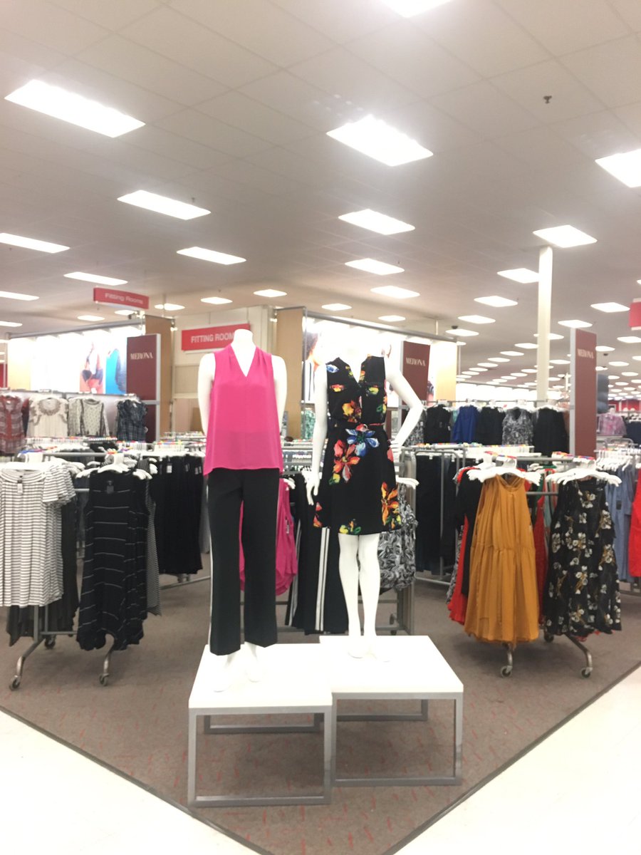 So excited to show off our new and improved rtw to our guest. Thank you again team!!