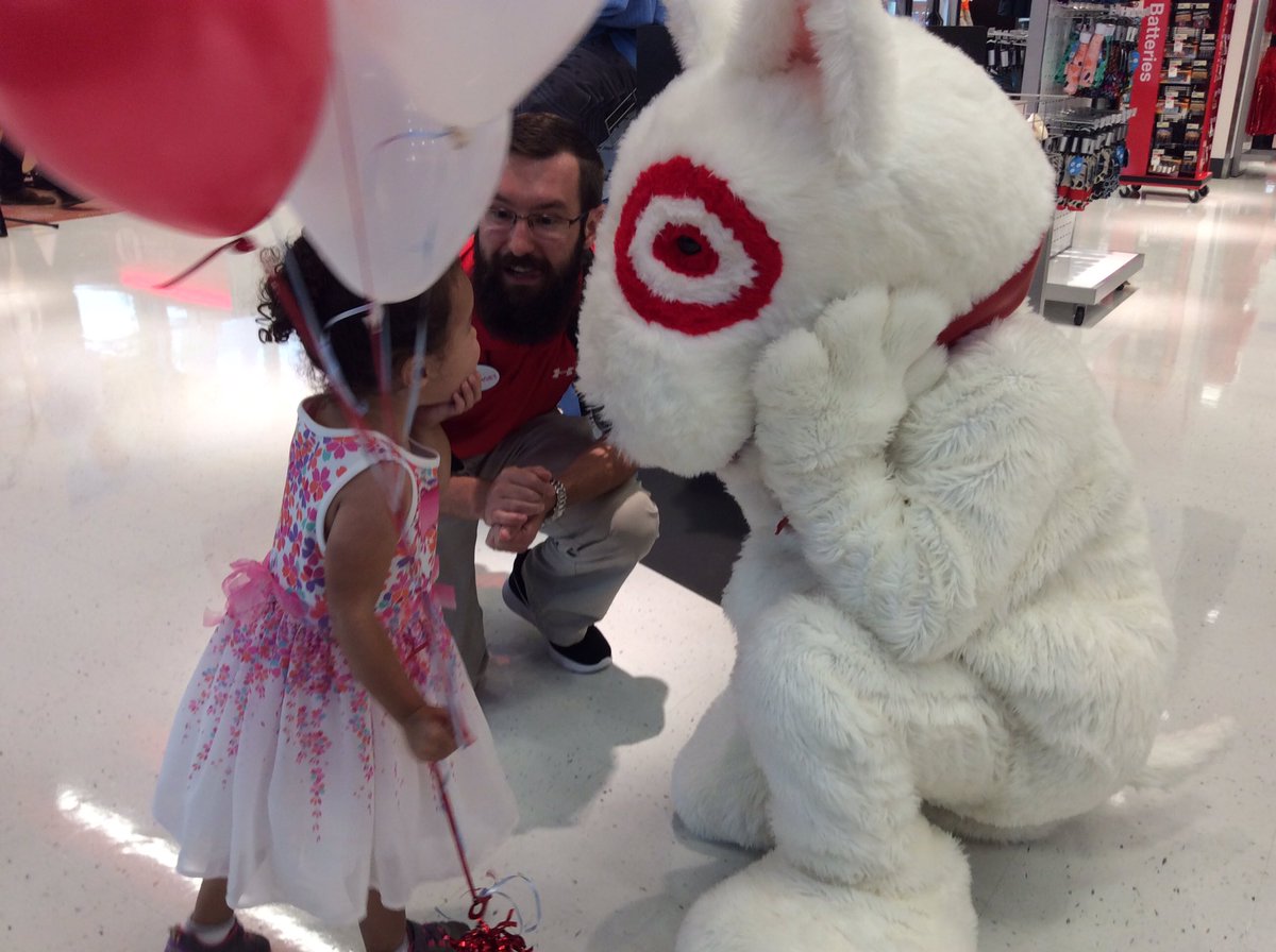 @RyanKelleyTGT and Team 3241 are ready for VIG Night fun in Chapel Hill! #WeAreUNCTarget <a href="/samshah21/">Samir Shah</a> <a href="/SextonRob/">Rob Sexton</a> <a href="/wmwwheels/">Whitney Mrozinski</a>