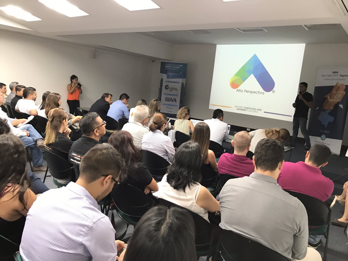 camaracali's tweet photo. #AltaPerspectiva presenta su pitch ante los jurados de #SSWCOL @Seedstars https://t.co/fKlDxqiCq2