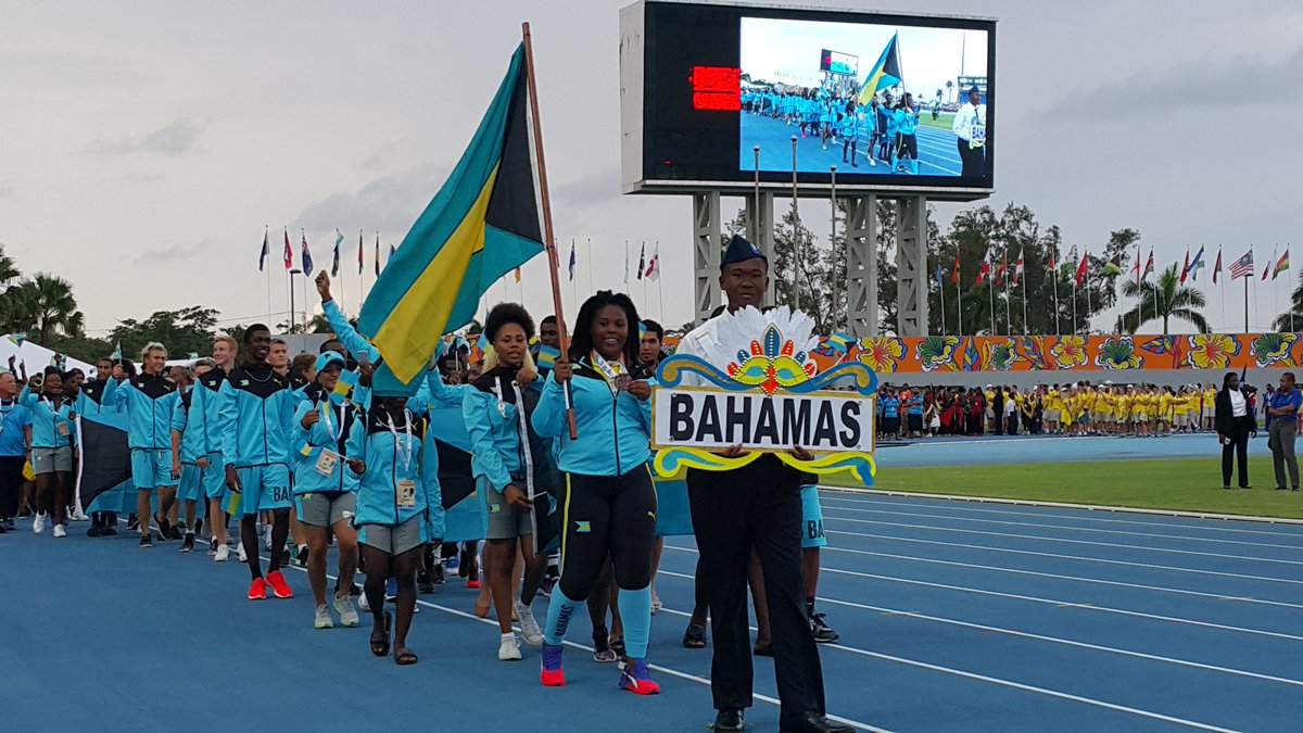 BTC242's tweet photo. Let the games begin! We're out here and the crowd is lit! Hope to see some of you soon! #CYG2017 #BTCCountry #BTCIsLimitless #TeamBahamas https://t.co/DMU0EeAv6h