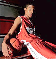 JustCallmeBHunt's tweet photo. Chris Douglass-Roberts played for Northwestern in 2005. Played at Memphis with D-Rose, &amp; in the NBA for a few years. https://t.co/BbQ0ENGqqN