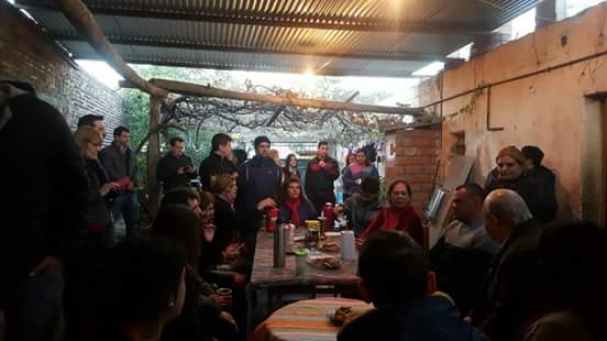 brizuela_moral's tweet photo. #CambiandoJuntos
Caminata, timbreo y mates; recorriendo los barrios del sur de nuestra  ciudad. Destaco y agradezco el afecto recibido. https://t.co/QAZyiFZGP4