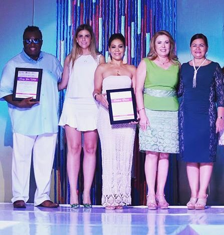 PE_Sureste's tweet photo. La diseñadora @PatriciasDesign presentó su nueva colección en #Cancun a beneficio de @DIF_Cancun. https://t.co/fFsq270upg