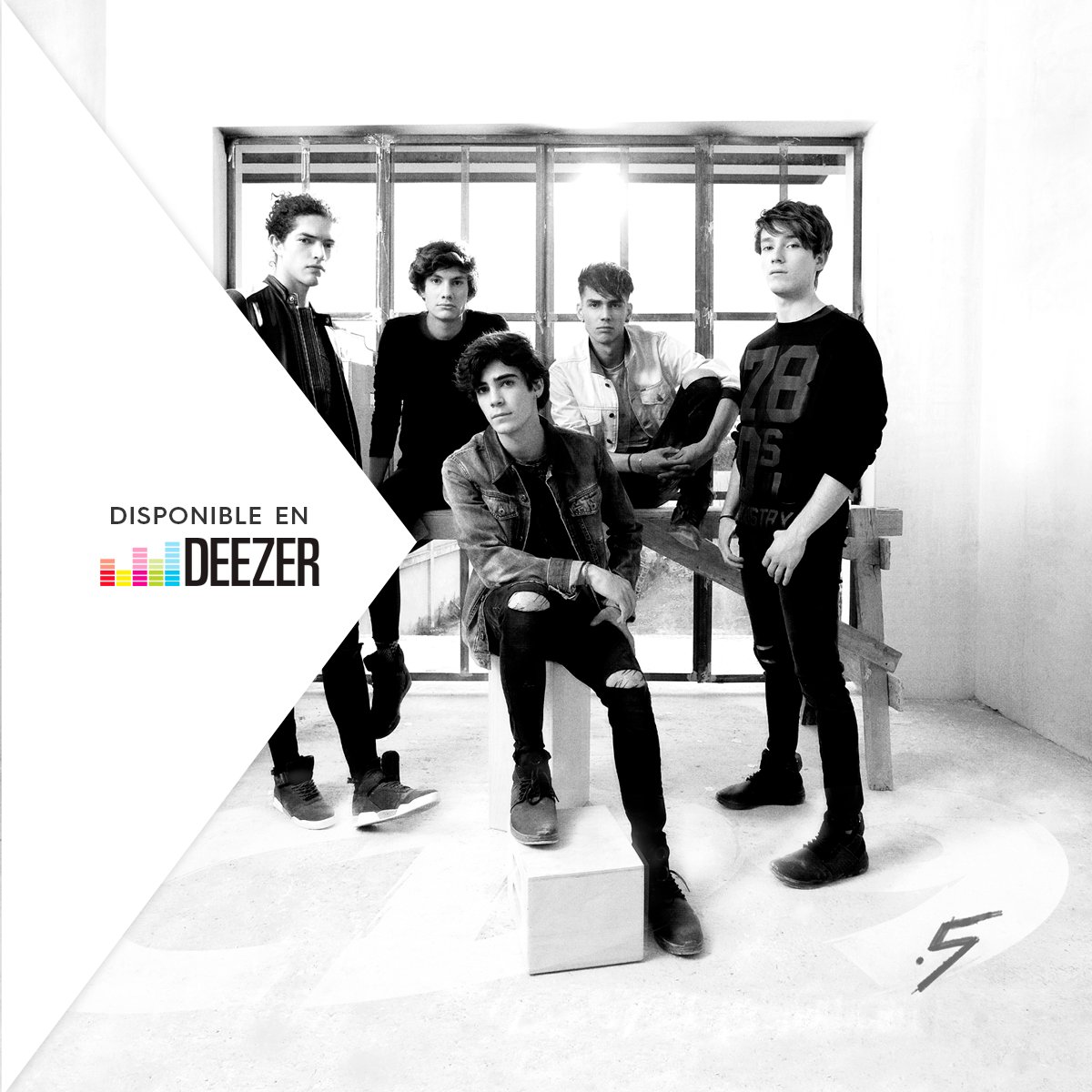 CD9's tweet image. Den click acá y disfruten de .5 #PUNTO5 en @DeezerMX #CD9PUNTO5 💥
smarturl.it/CD9Punto5Dz