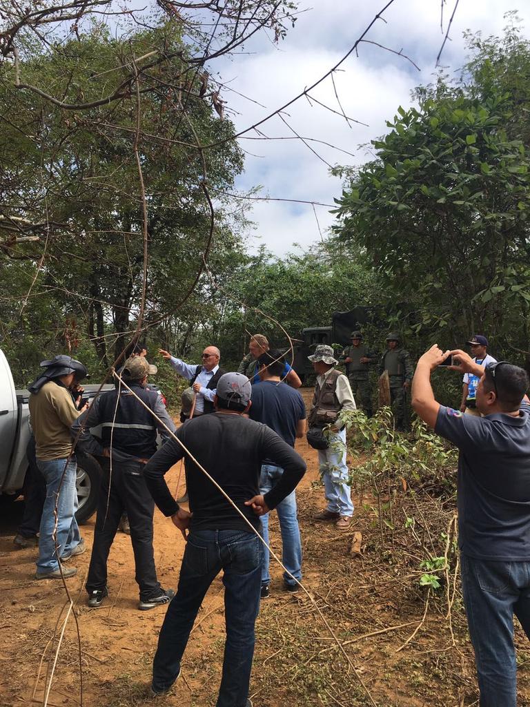 EjercitoECU's tweet photo. Batallón de Infantería No 21 "Macará" realizó operación de apoyo @ControlMinero sector #Vicin del cantón #Macará https://t.co/lBNb05iNGE