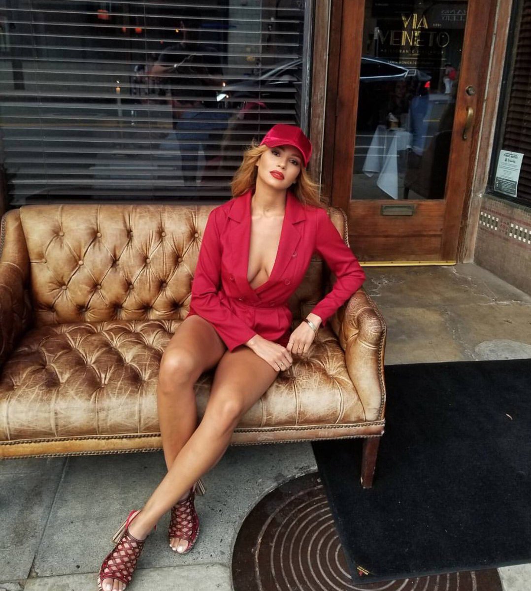 ViaVenetoSM's tweet photo. Waiting for dinner like... https://t.co/Ddgf4mAmzY