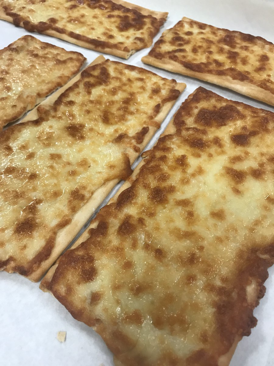 OCPS_FNS's tweet photo. Testing a new cheese garlic parmesan flatbread over Summer! #SummerTesting #OCPSFNS #SchoolLunch https://t.co/kEzpMpMkdM