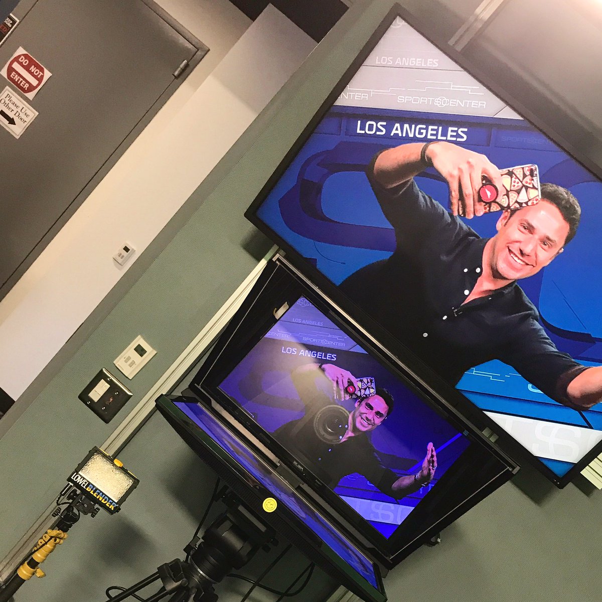 Tune into <a href="/sportscenter/">SportsCenter</a> on ESPNews at 8:40 EST (40 minutes from now)! 📺💥🍕 #AllAmericanTrip