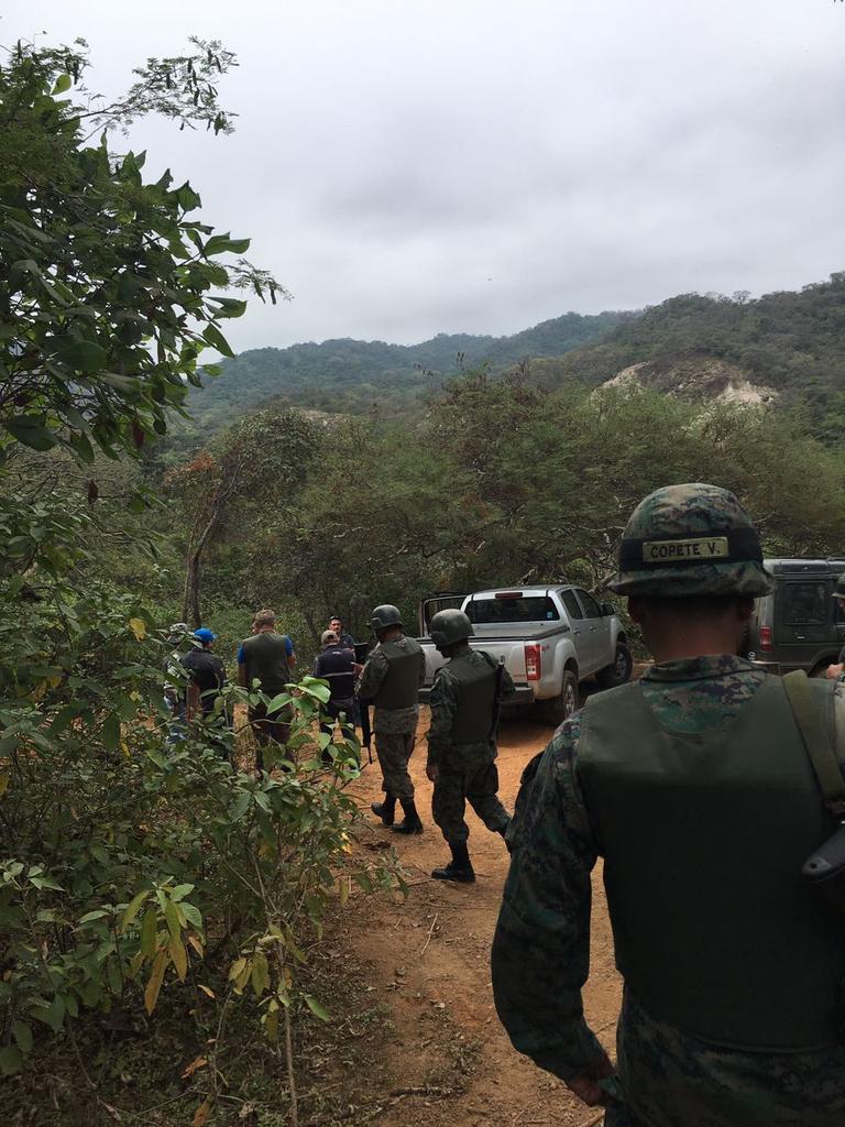 EjercitoECU's tweet photo. Batallón de Infantería No 21 "Macará" realizó operación de apoyo @ControlMinero sector #Vicin del cantón #Macará https://t.co/lBNb05iNGE
