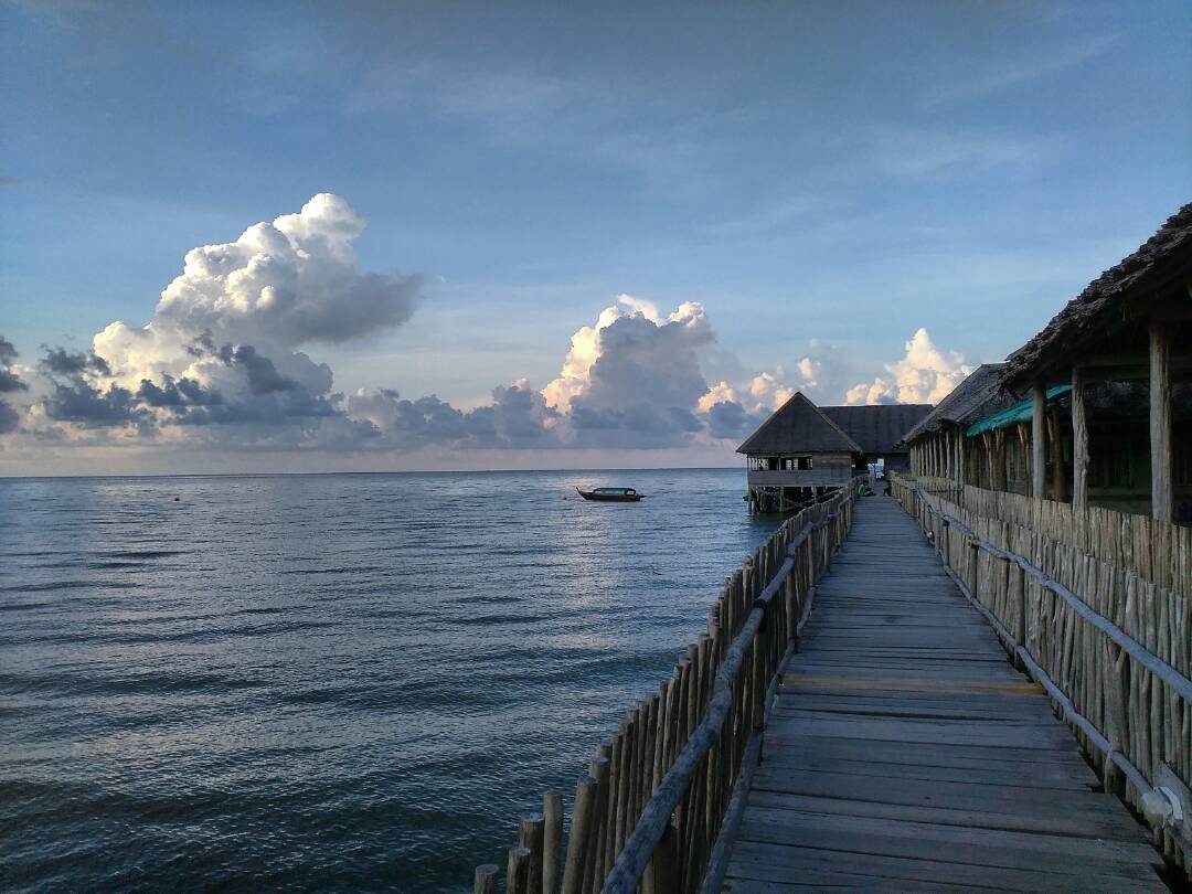 TelunasResorts's tweet photo. "The ocean is a gift, a realm to discover" - S

Photo: Telunas Beach Resort (Credit: Meilan) https://t.co/Cg0gDvIcQy