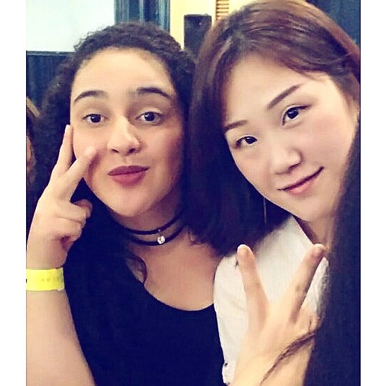 snsdisco's tweet photo. Ela é uma fofa 😍😆❤ @hey_unnie 💕 #HeyUnnie #KEXFirstEdition #EstouEstranhaMasOk https://t.co/qp14G7SuLo
