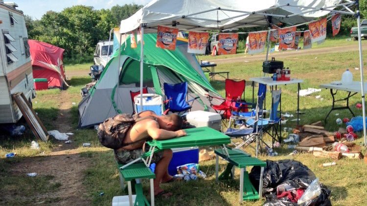 JRichDollar's tweet photo. Started in a tent 4 years ago, and worked our way up to the BUD BUS. Still going bigger every year.
@faster_horses @FH_Parties https://t.co/796q0x5O2Q