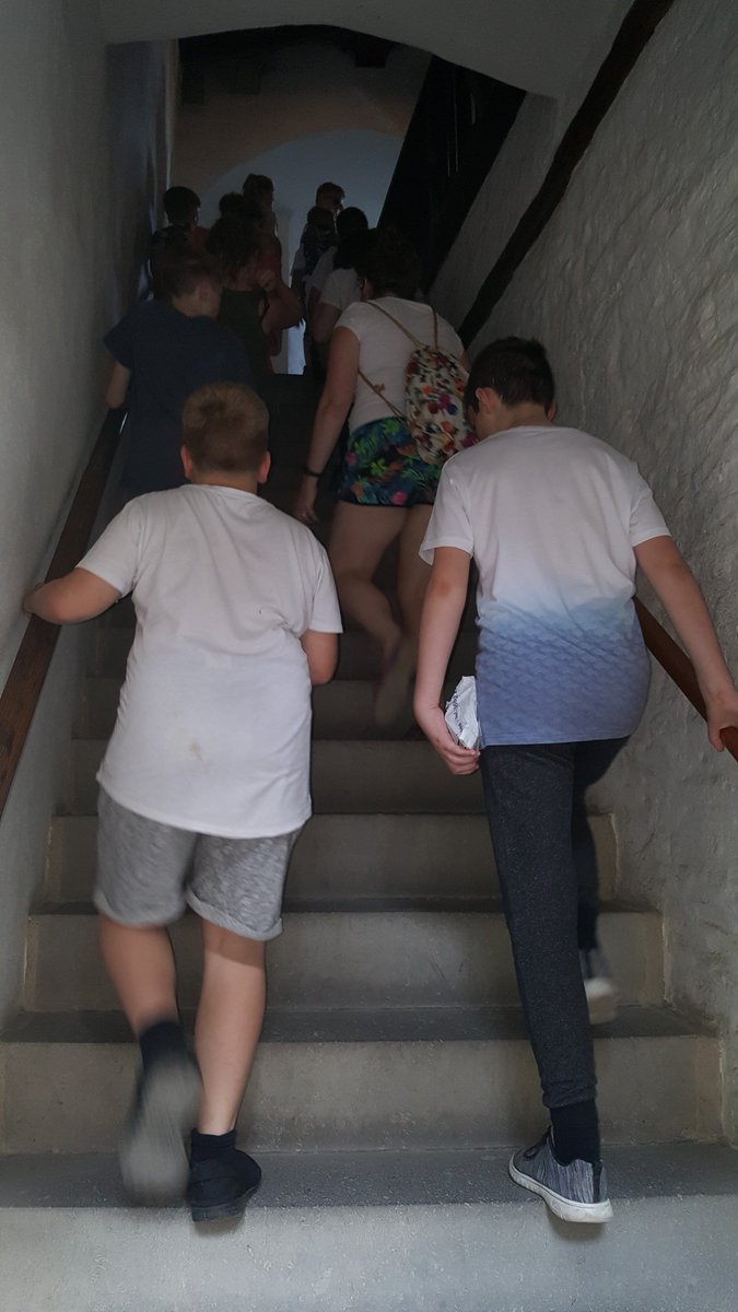 germany_2017's tweet photo. #howmanymorestairs https://t.co/z6HnOtQnnN