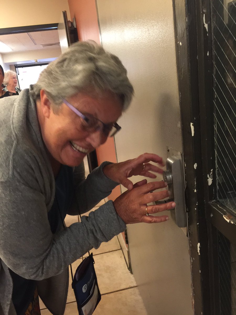 msdliObjectives's tweet image. No key? No problems. Toni has magic! #cltasb17