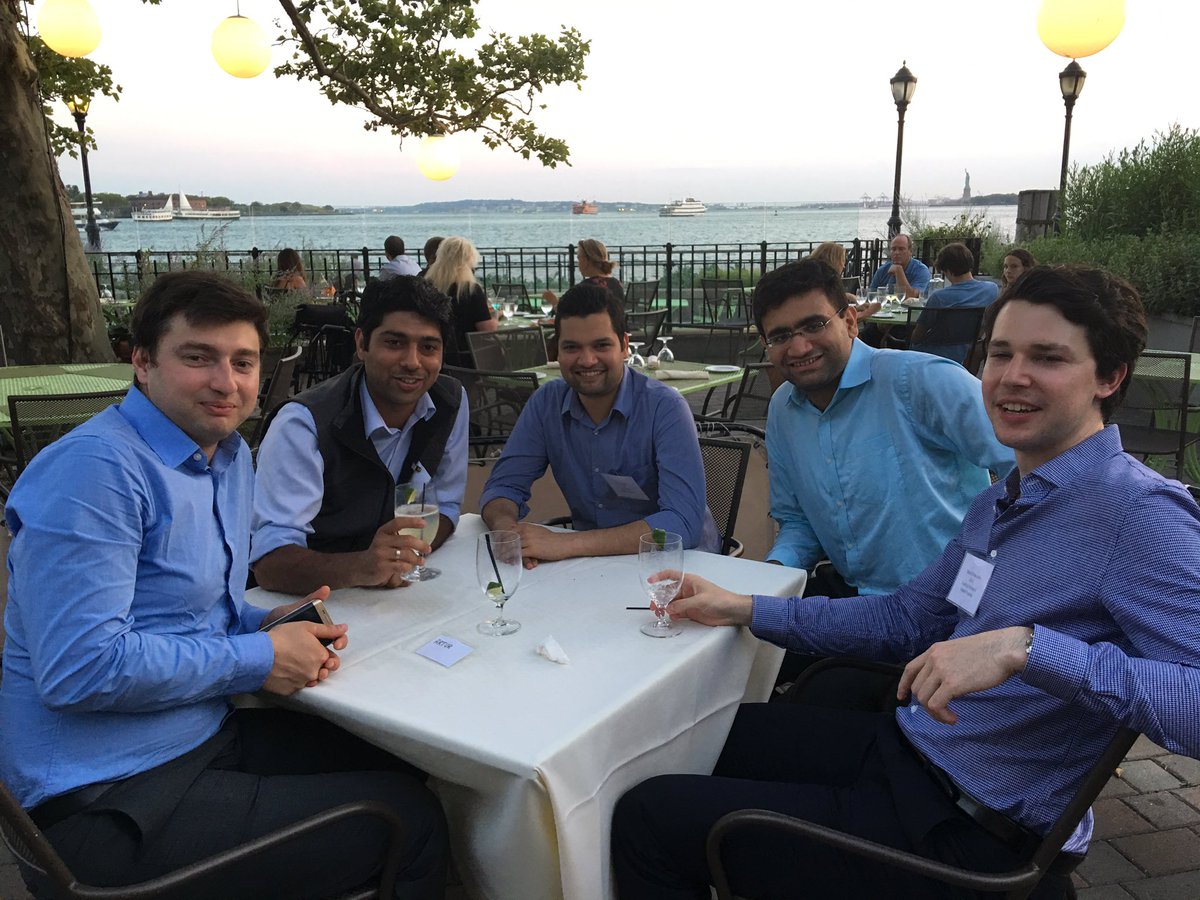 CompFinanceCMU's tweet image. #MSCF16 - looking stylin and profilin #MSCFSS #MSCFAlumni