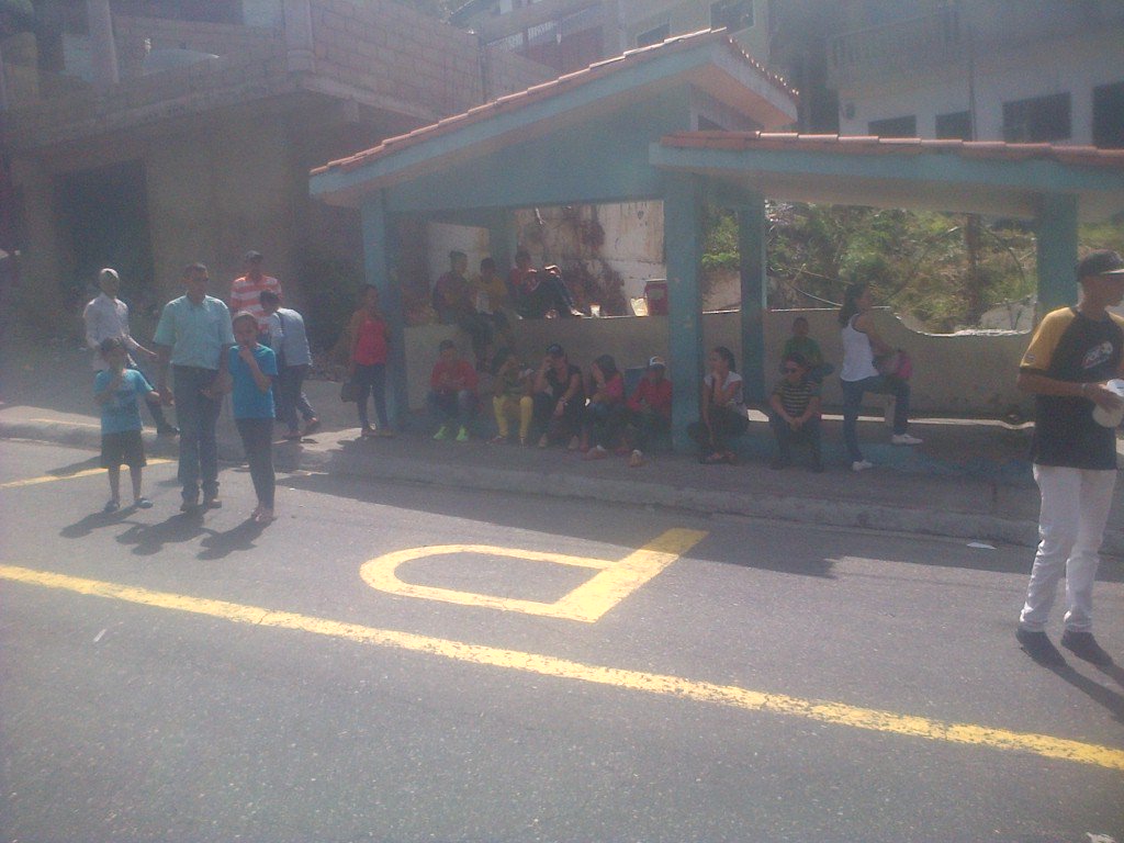 roberts91391049's tweet photo. Y SEGUIMOS RECAUDANDO FONDOS PARA ACTIVIDAD  DEL DIA DEL NIÑO.....@Mayesocialista @NicolasMaduro @Gregorycolmnars @MiilanesManuel https://t.co/RiTKavfpAv