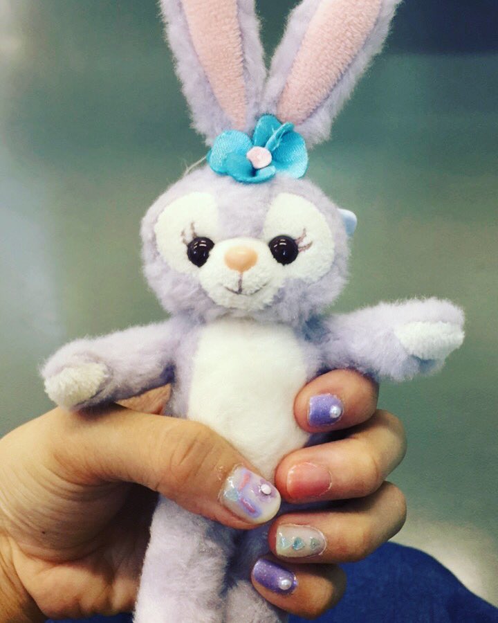 rock_kinako's tweet photo. ステラ・ルーnail🐰💞
日曜に#ディズニーシー に行った時のネイルです💅
しずくさん @sizuku100 の新刊のサファリネイルをやってみました☺️
 #セルフネイル #ベリーショートネイル #セルフネイル部 #ちび爪ネイル #ネイルポリッシュ https://t.co/wwoBGJoPd7